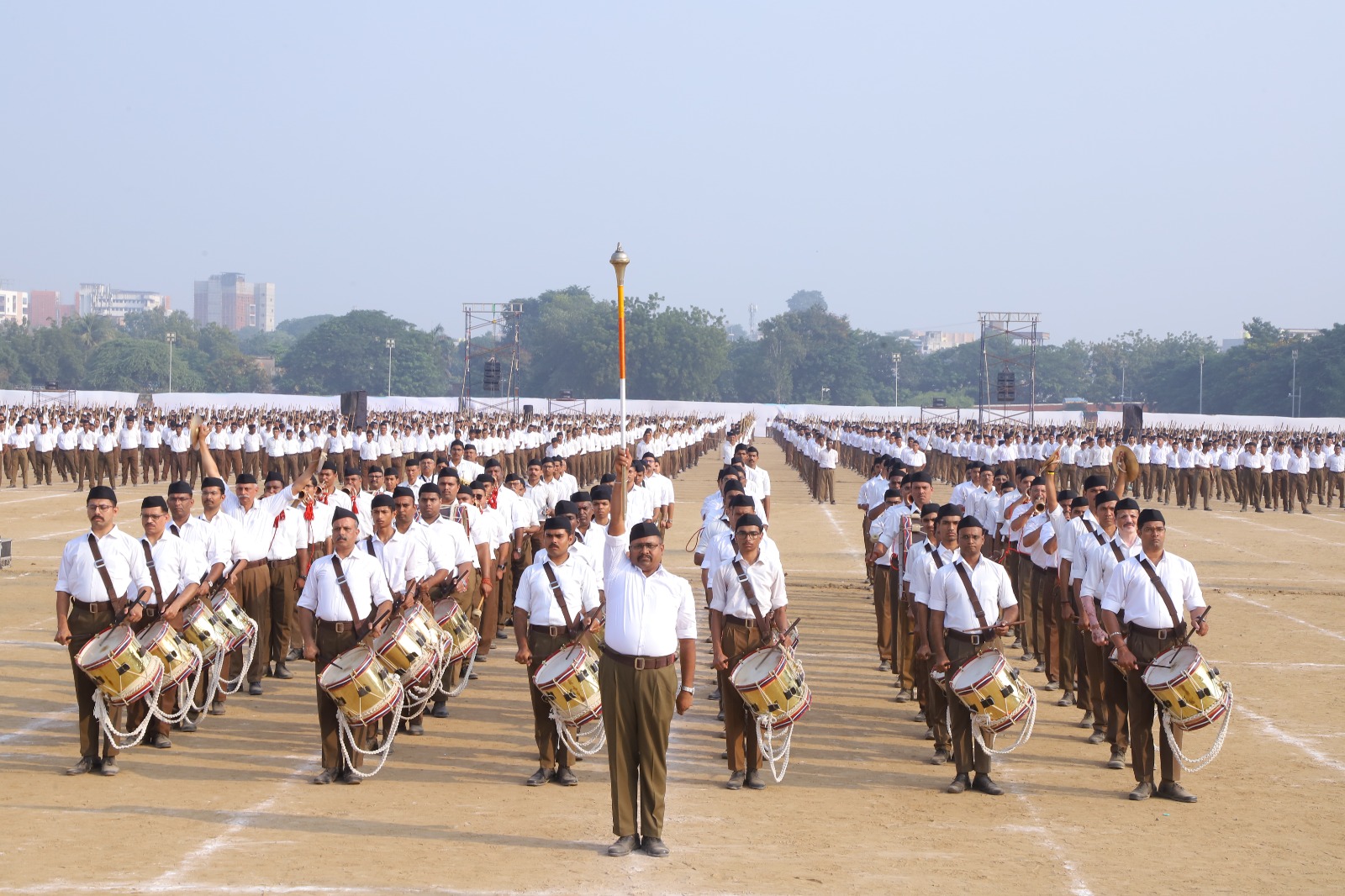 भारत के प्रति विश्व में बढ़ रही जिज्ञासा