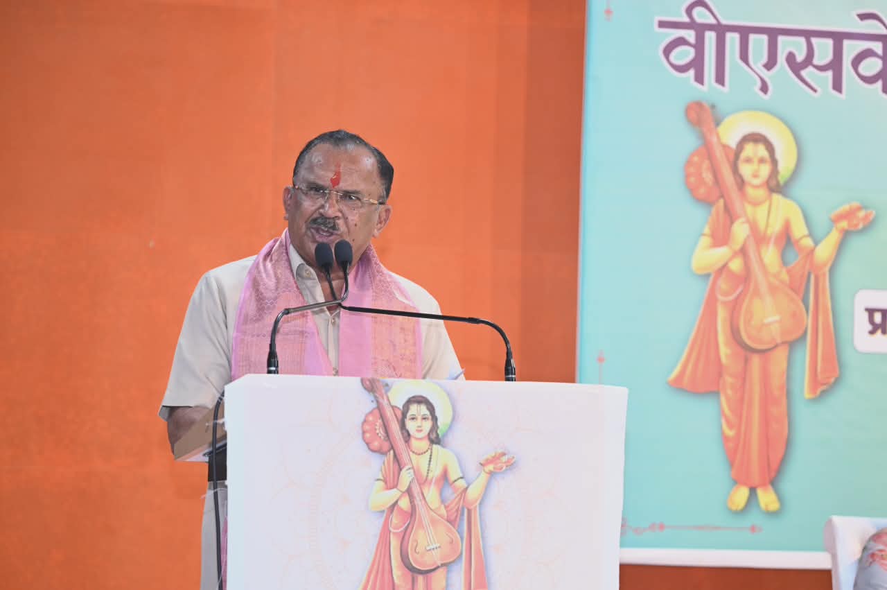 राष्ट्र निर्माण से जुड़े विचारों को बढ़ावा दे मीडिया : निम्बाराम
