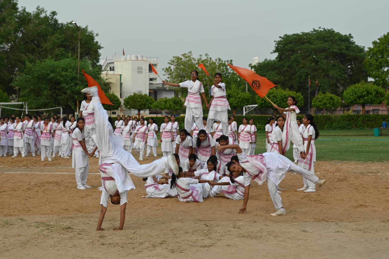 भारतीय नारी का आदर्श माता सीता, जीजा माता जैसी स्त्रियां है जो कि शिवाजी जैसी संतानों को गढ़ती हैं: नर्मदा इंदौरिया