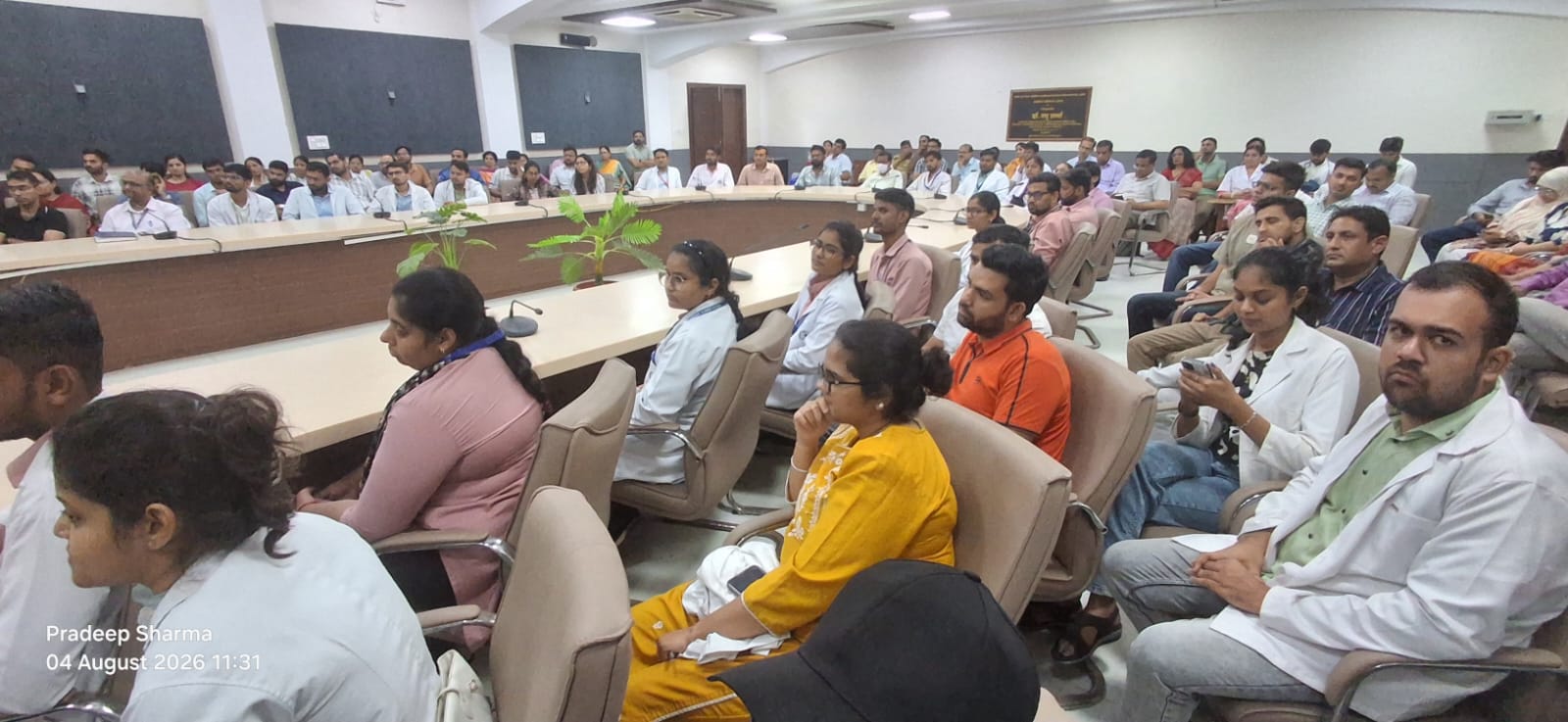 युवाओं में राष्ट्रभाव, चरित्र और कर्तव्यबोध से होगा भारत का पुनरुत्थान : डॉ. मनमोहन वैद्य