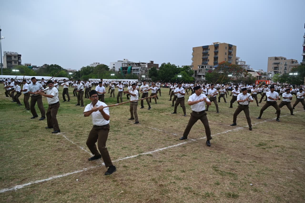 संघ की शताब्दी यात्रा संगठन, समर्पण और राष्ट्र निर्माण की साधना की यात्रा : डॉ. रमेश अग्रवाल