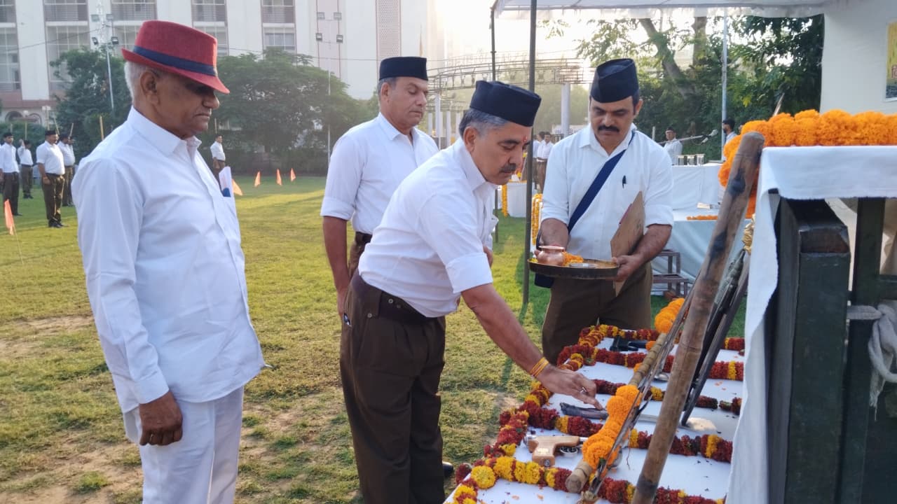 जयपुर की 292 बस्तियों में निकले पथ संचलन, कदम से कदम मिलाकर स्वयंसेवकों ने दिखाई एकात्मता