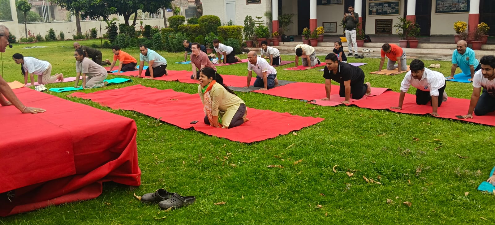 अंतर्राष्ट्रीय योग दिवस पर NMO महानगर ने किया योग शिविर का आयोजन, बारिश में भी दिखा प्रतिभागियों का उत्साह
