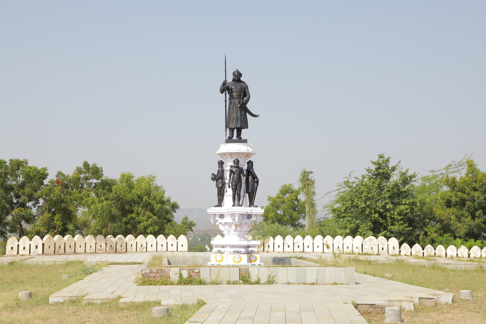 अजेय योद्धा महाराणा प्रताप : जिसे ना कोई प्रलोभन डिगा सका ना ही कोई धमकी भयभीत कर सकी