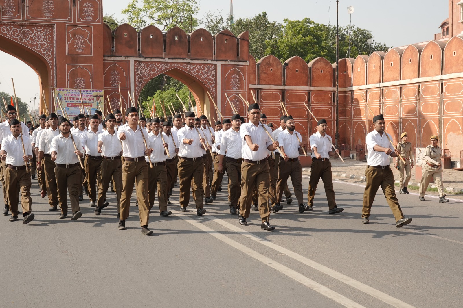 जयपुर की 292 बस्तियों में निकले पथ संचलन, कदम से कदम मिलाकर स्वयंसेवकों ने दिखाई एकात्मता